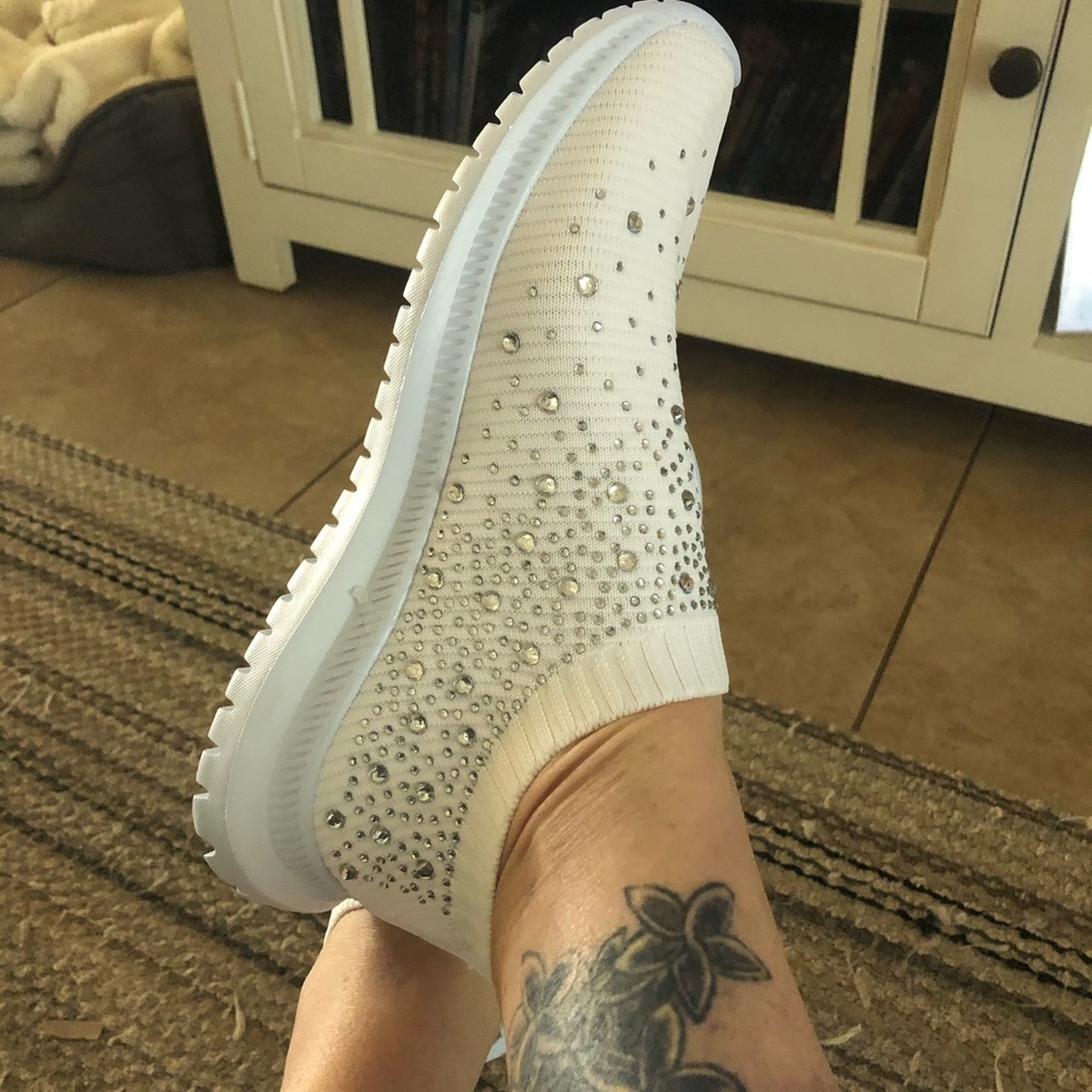 Shoes - Picture 4 of 5